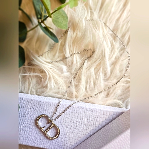 Dior Accessories - Christian Dior Piece ● Necklace
